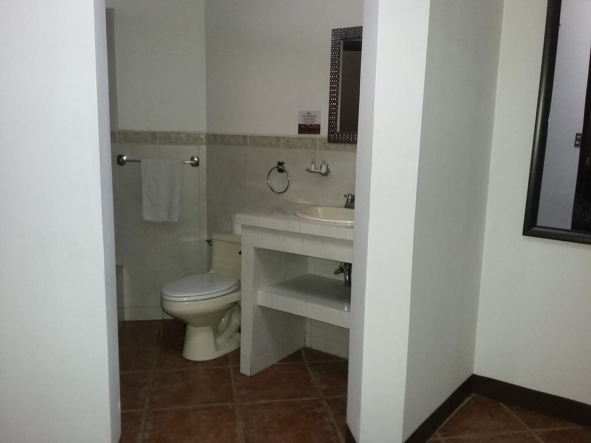 Casa San Bartolome Hotell San Bartolome Milpas Altas Exteriör bild